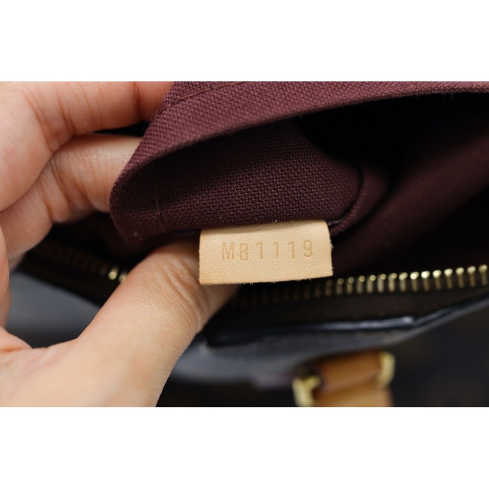 Louis Vuitton Rivoli‎ Monogram Bag - Picture 3 of 11